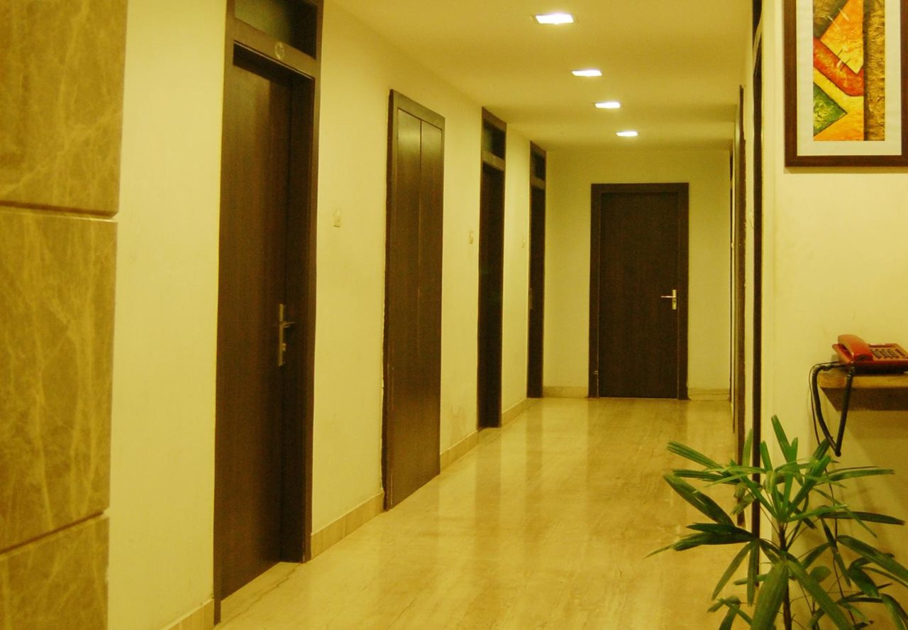 Hotel Crown Palace,Prayagraj>>Allahabad,3 star