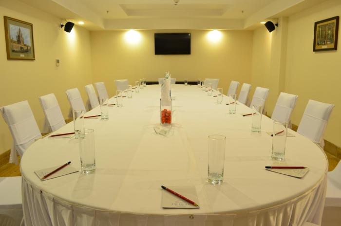 The Cloud Hotel,Maninagar,3 star