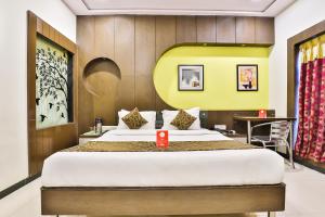 Marshall The Grand,Gujarat>>Ahmedabad,3 star