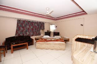Hotel Kozar,Anand Nagar>>Ahmedabad,3 star