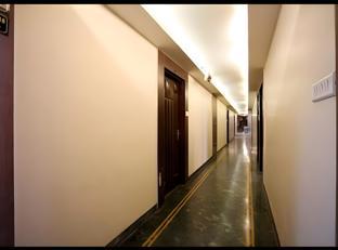 hotel meenakshi palace