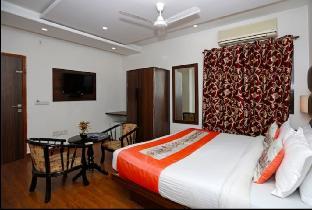 hotel meenakshi palace