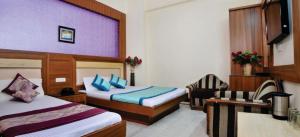 Star Paradise,New Delhi>>Central Delhi,2 star