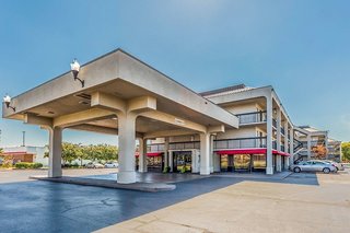 Clarion Pointe Huntsville Research Park,Near University Of Alabama-Huntsville,3 star