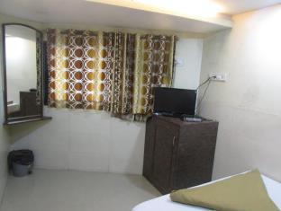 hotel royal residency