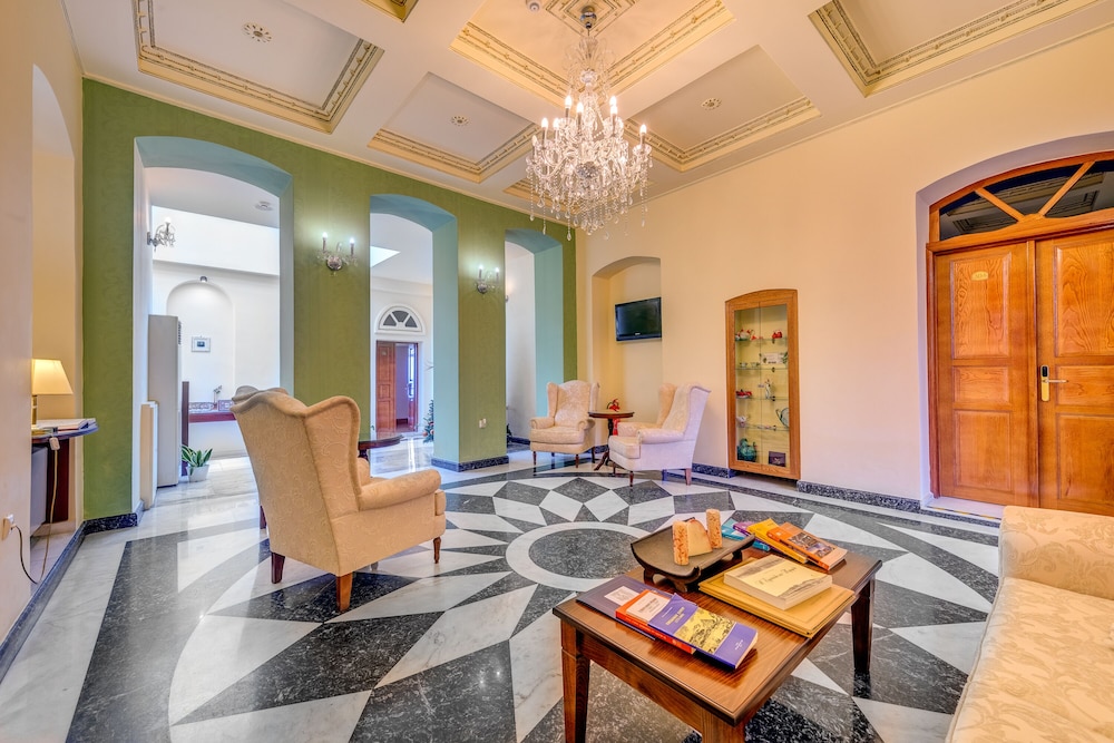 apollonion palace hotel