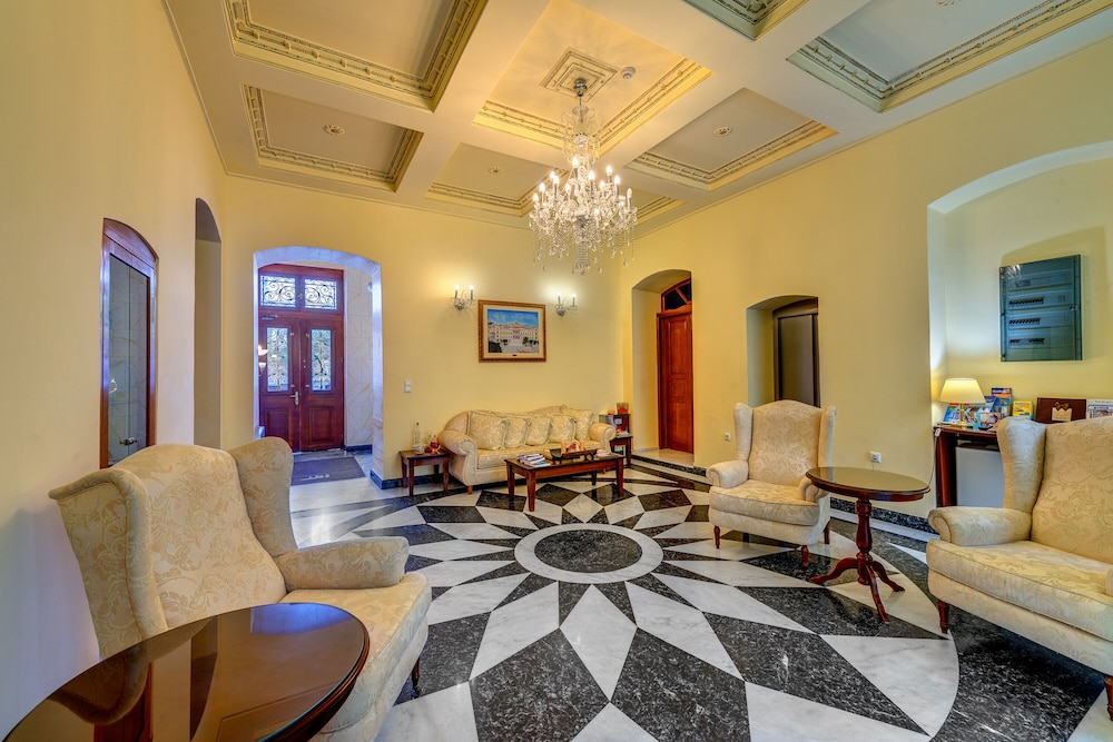 apollonion palace hotel