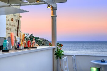 apollonion palace hotel