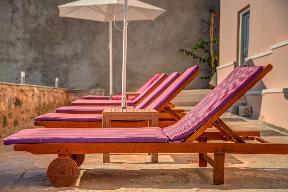 apollonion palace hotel