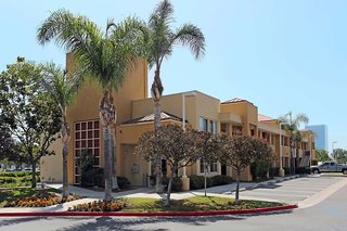 Extended Stay America Suites Orange County Irvine Spectrum,Laguna Woods>>Irvine,3 star