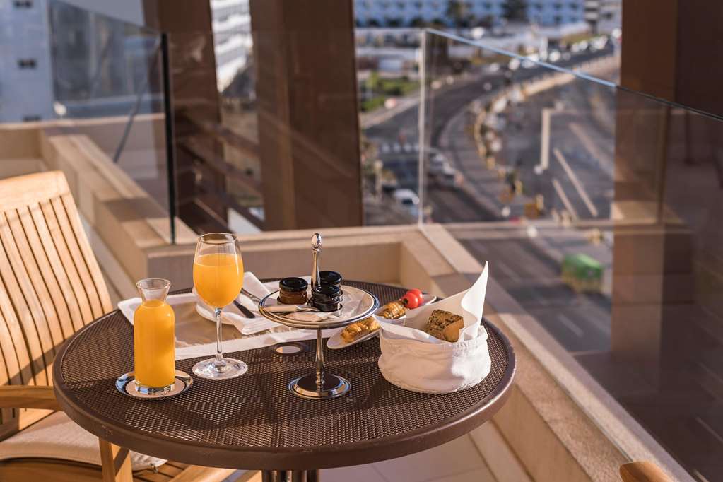 bellevue on the beach suites