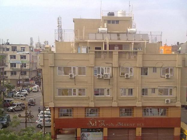 hotel arch manor deluxe