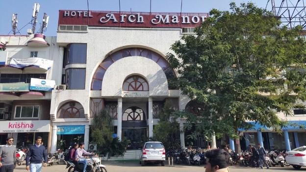 hotel arch manor deluxe