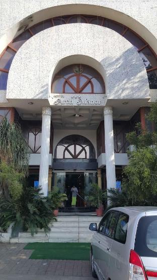 hotel arch manor deluxe