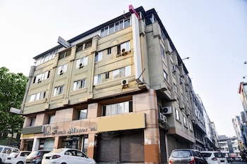 hotel arch manor deluxe