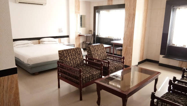 hotel arch manor deluxe