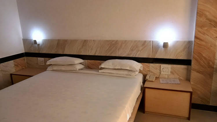 hotel arch manor deluxe