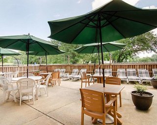 comfort inn university center