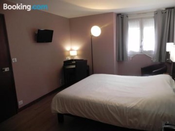 Hotel Du Saumon, Verneuil Sur Avre,Evreux>>Eure,2 star