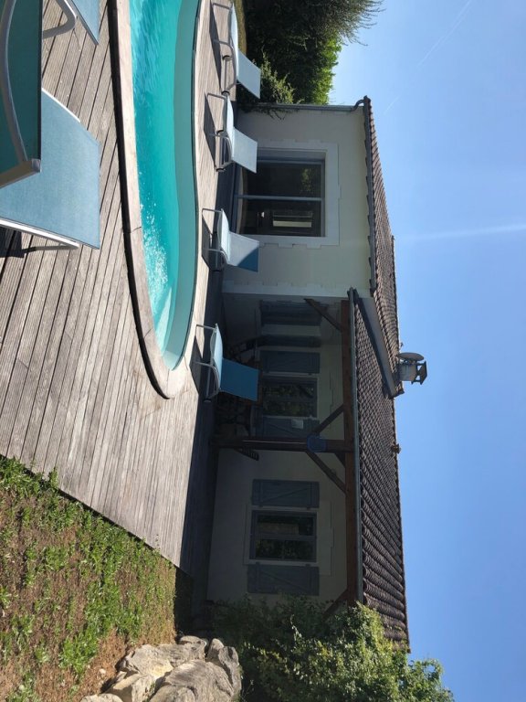 Domaine Du Grand Tourtre,,4 star