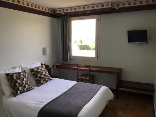 saint denis de lhotel