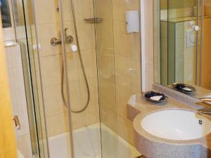 city partner hotel strauss