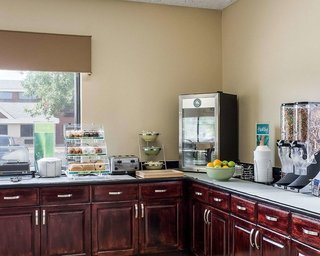 quality suites near west acres
