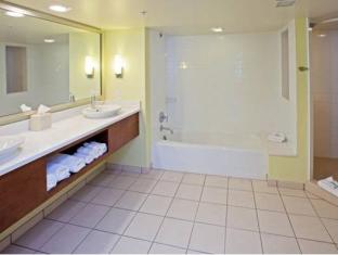 holiday inn express indianapolis fishers by ihg