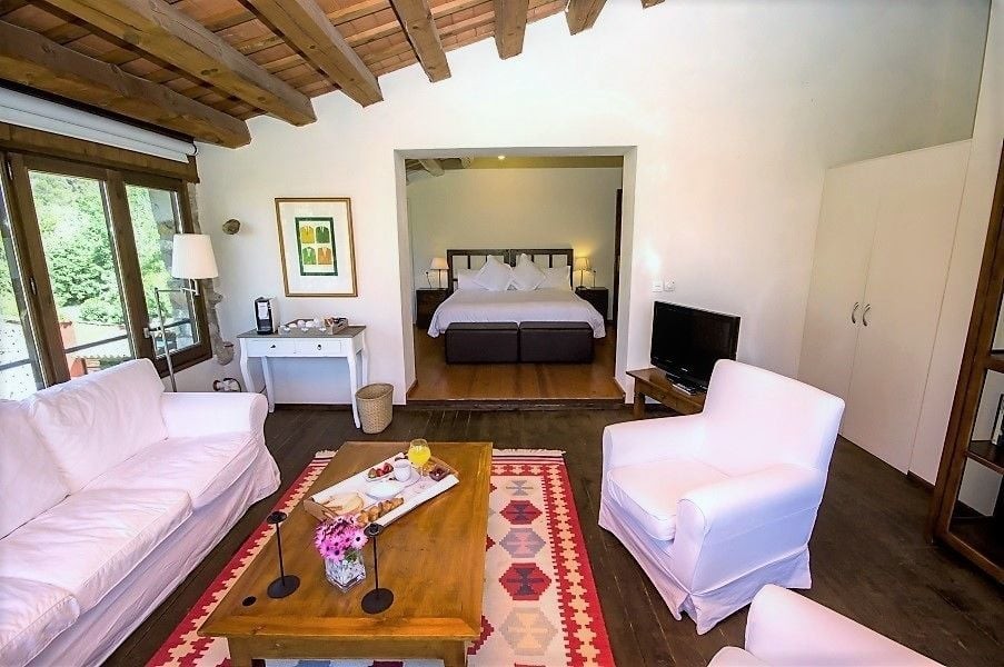 Hotel Masia La Palma,Espinavessa>>Cabanelles,4 star