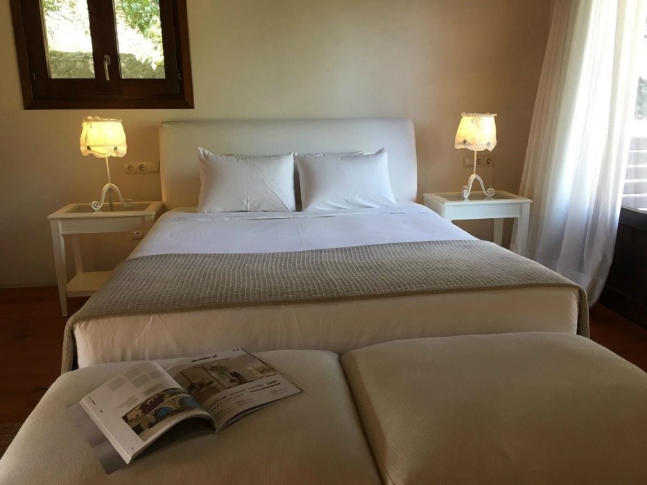 Hotel Masia La Palma,Espinavessa>>Cabanelles,4 star