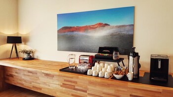 Volcano Hotel,Vik>>Solheimahjaleiga,3 star