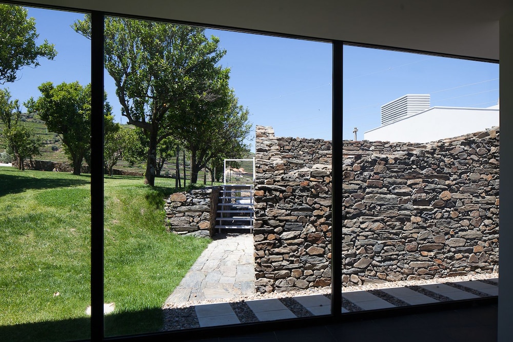 quinta de casaldronho wine hotel