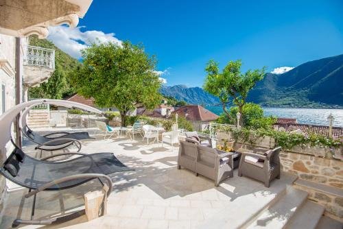 hotel and restaurant conte