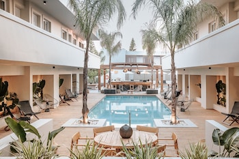 sentido more meni residence