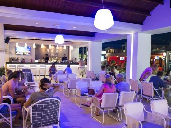 sentido more meni residence