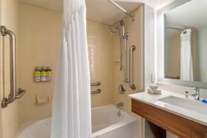 Holiday Inn Express Cape Coral-Fort Myers Area By Ihg,Fort Myers>>Cape Coral,3 star