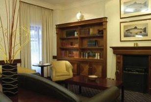 hollow on the square city hotel