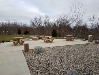 okoboji inn and suites