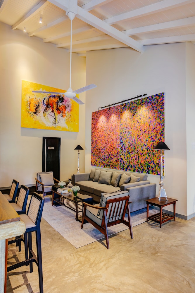 nyne hotels lake lodge colombo