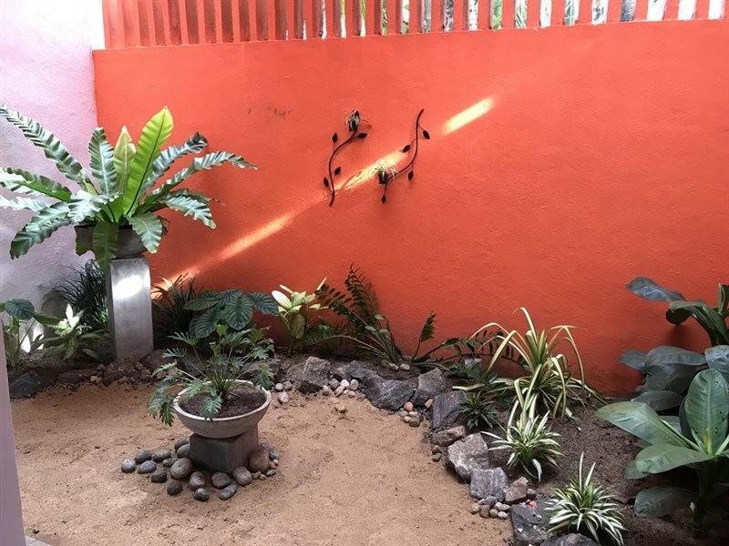 Breeze Of Paradise,Nugegoda>>Colombo,3 star