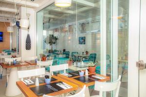Yam Hotel An Atlas Boutique Hotel,Tel Aviv Beaches>>Tel Aviv,3 star