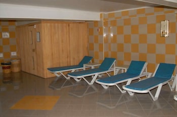 grand cali hotel