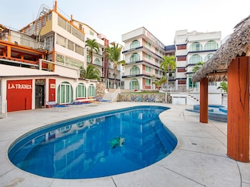 capital o hotel el mejicano acapulco