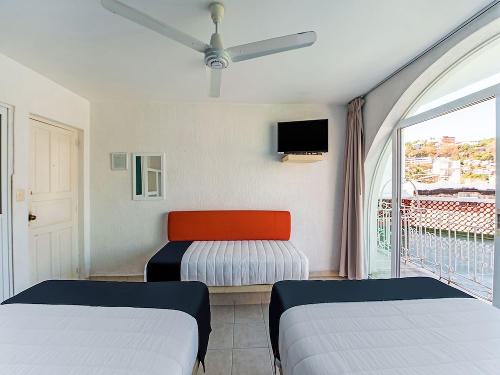 capital o hotel el mejicano acapulco