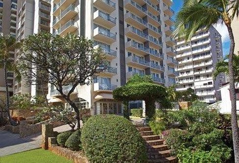 coconut waikiki hotel