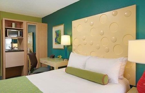 coconut waikiki hotel