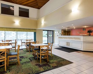 rodeway inn at fort lee