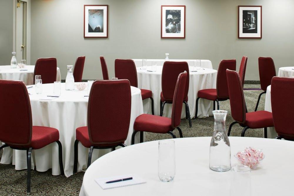 club quarters hotel downtown houston