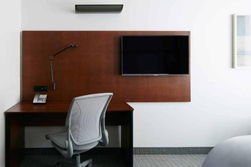 club quarters hotel downtown houston