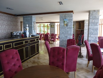 conti monte cristos hotel